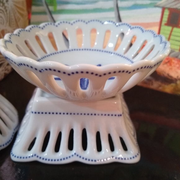 Andrea by Sadek set of 3 small pierced side, scalloped, ring trays - Picture 3 of 8